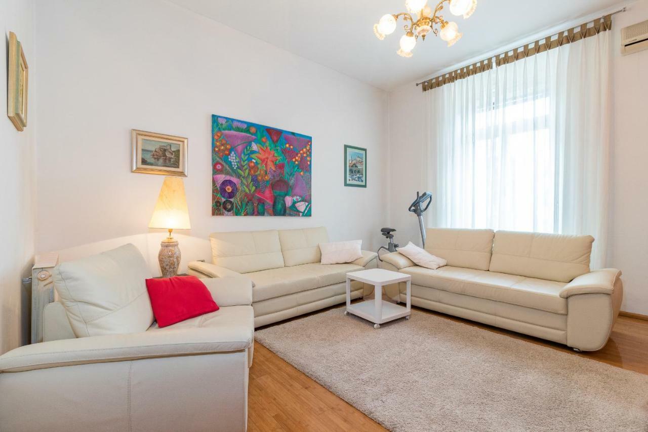 Apartman Vesna Pula Exterior photo