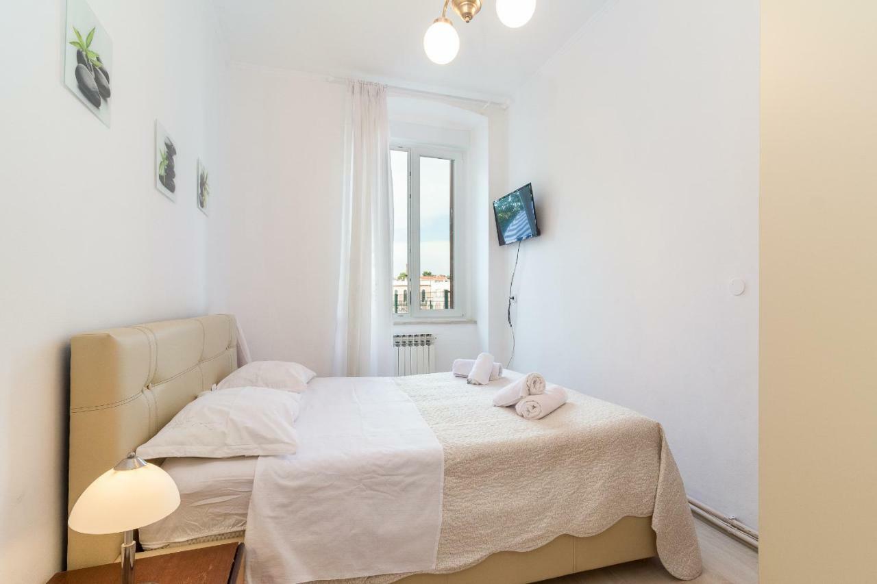 Apartman Vesna Pula Exterior photo